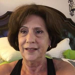 Meet your Posher, Yolanda